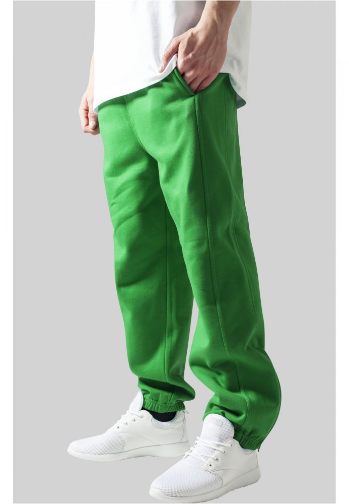 Zelené pánské tepláky Urban Classics Sweatpants 4XL