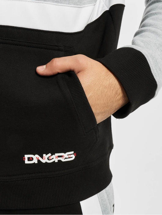 Dres Dangerous DNGRS / Fossa in red