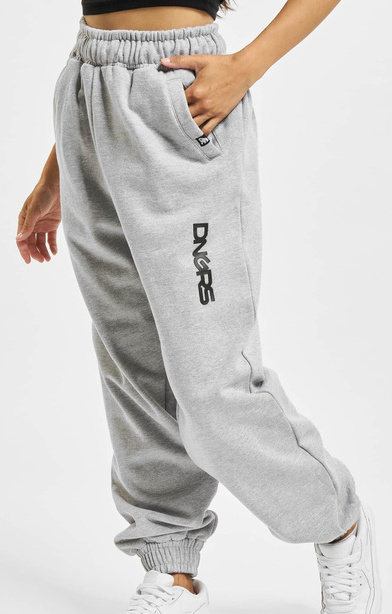 Dangerous DNGRS / Sweat Pant Soft Dream Leila Ladys Logo in grey