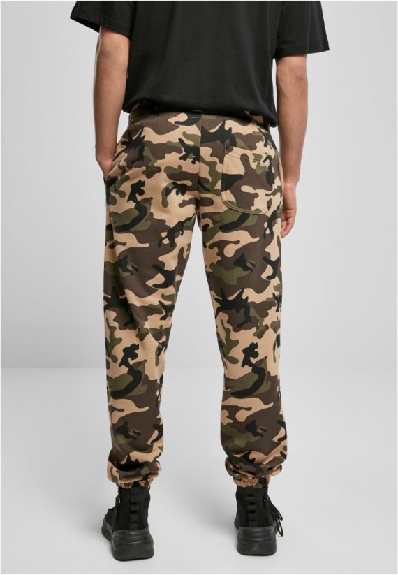 Męskie spodnie dresowe Urban Classics Basic Camo Sweatpants 2.0 - kamuflaż