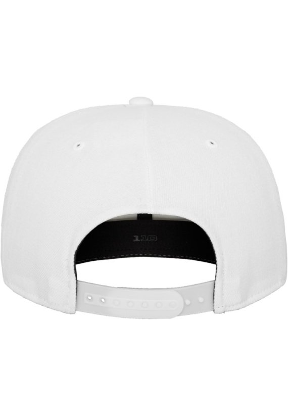 110 Fitted Snapback - white