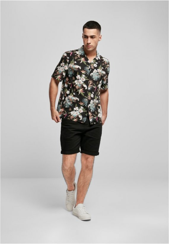 Pánska košeľa Urban Classics Viscose AOP Resort Shirt - blacktropical