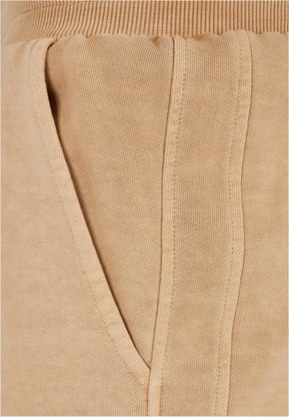 Męskie spodnie dresowe Urban Classics Heavy Terry Garment Dye Slit Sweatpants - beż