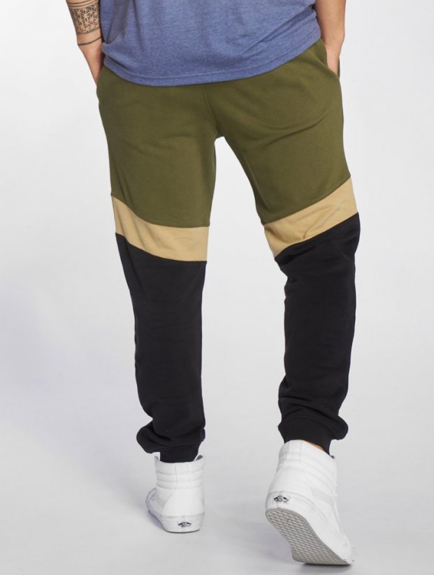 Just Rhyse / Sweat Pant Quillacollo in olive