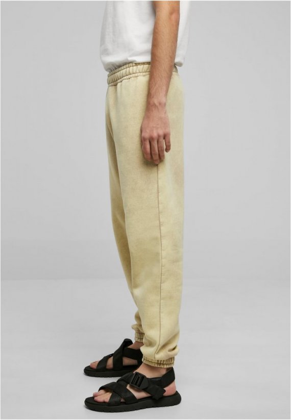 Męskie spodnie dresowe Urban Classics Heavy Sand - beżowe