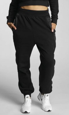Damskie spodnie dresowe Dangerous DNGRS / Sweat Pant Maggy - czarne
