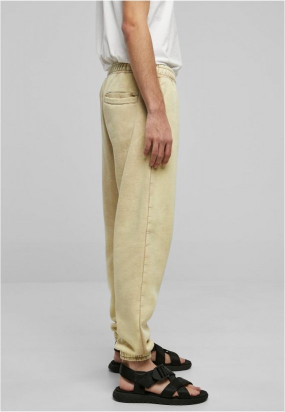 Męskie spodnie dresowe Urban Classics Heavy Sand - beżowe