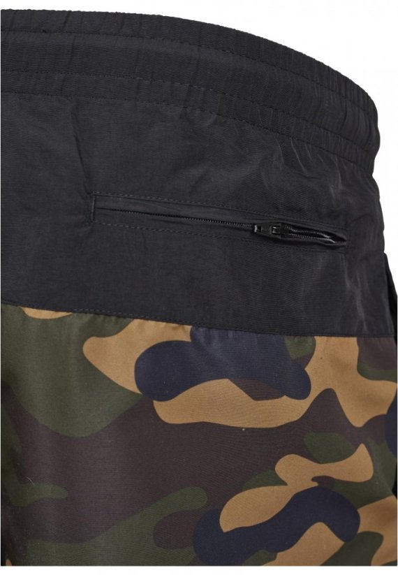 Pánské koupací kraťasy Urban Classics Block Swim Shorts - blk/woodcamo