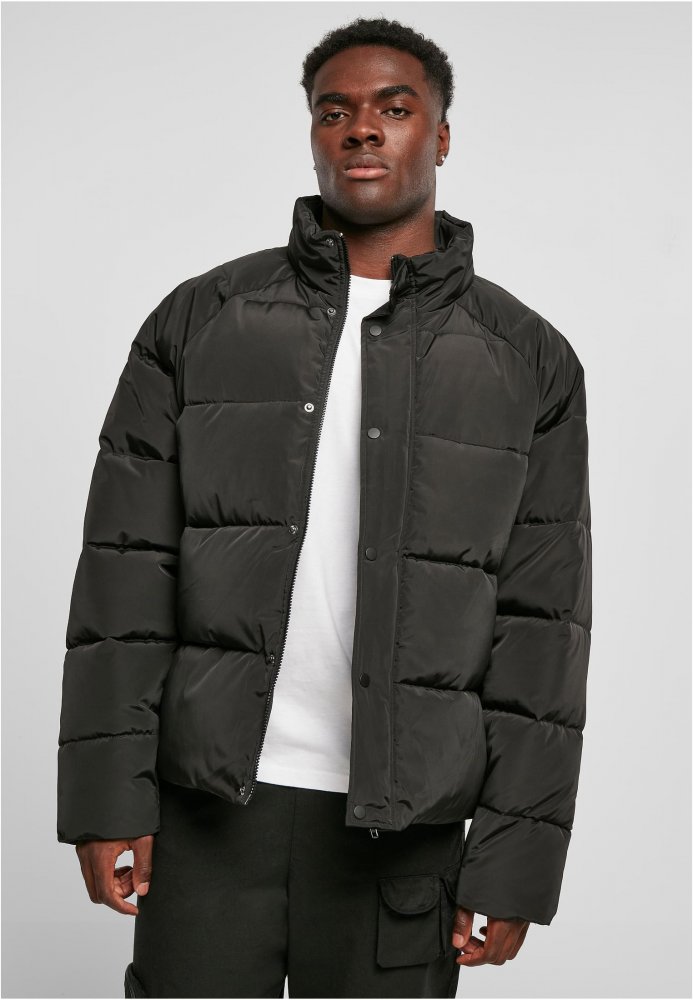 Černá pánská zimní bunda Urban Classics Raglan Puffer XL